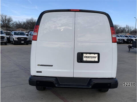2025 Chevrolet Express 2500
