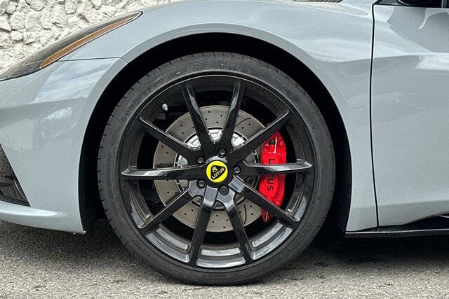 2025 Lotus Emira V6 Base