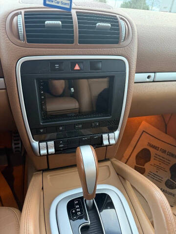 2004 Porsche Cayenne S