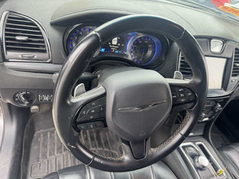 2016 Chrysler 300