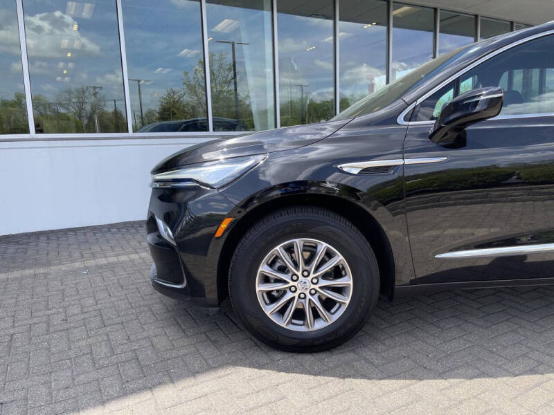 2023 Buick Enclave Essence