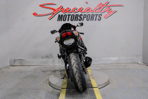 2014 Suzuki GSX-R750