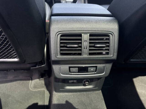 2023 Audi Q5 quattro Premium Plus 40 TFSI