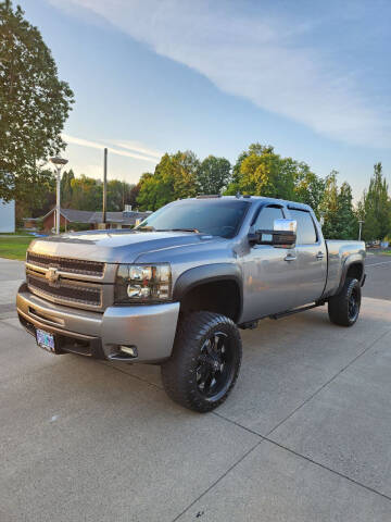 2008 Chevrolet Silverado 2500HD for sale at RICKIES AUTO, LLC. in Portland OR