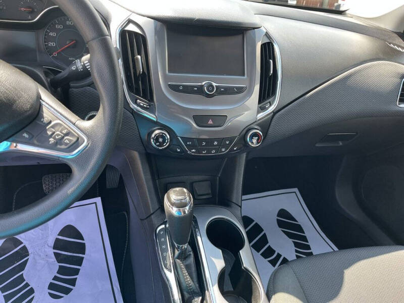 2018 Chevrolet Cruze LT Auto