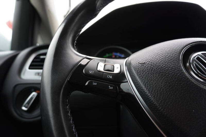2016 Volkswagen e-Golf SEL Premium