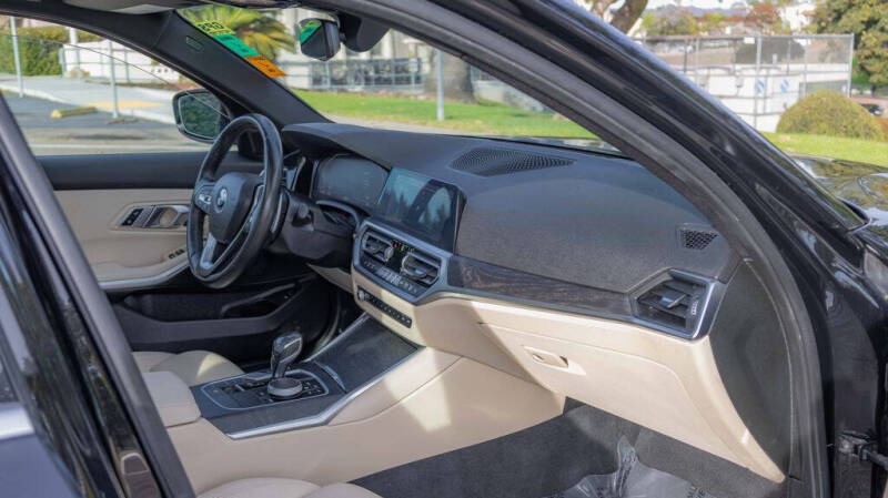 2021 BMW 3 Series 330i