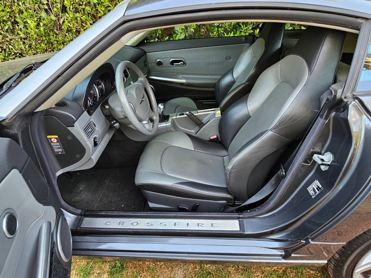 2005 Chrysler Crossfire 26