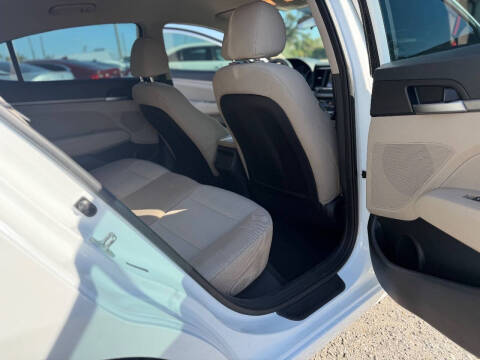 2018 Hyundai Elantra SEL