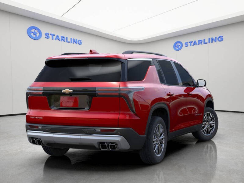 2025 Chevrolet Traverse LT