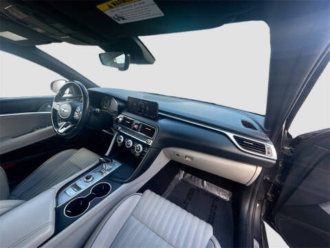 2022 Genesis G70