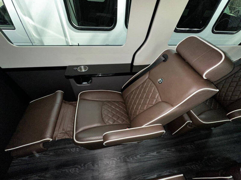 2019 Mercedes-Benz Sprinter Shuttle