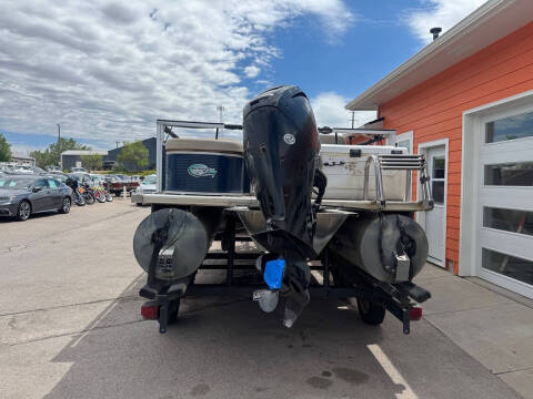 2021 FORESTER 19 Ft Pontoon