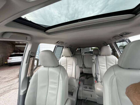 2013 Toyota Sienna