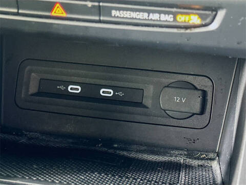 2021 Volkswagen Atlas Cross Sport V6 SE R-Line