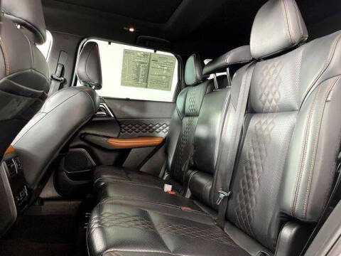 2023 Mitsubishi Outlander SEL