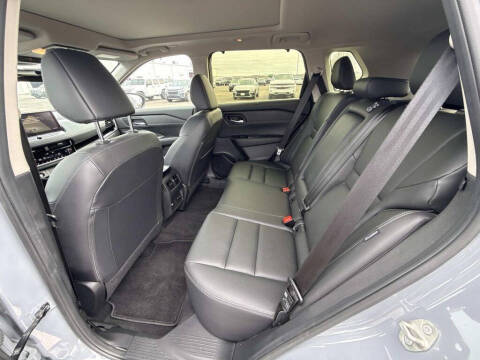 2024 Nissan Rogue SL