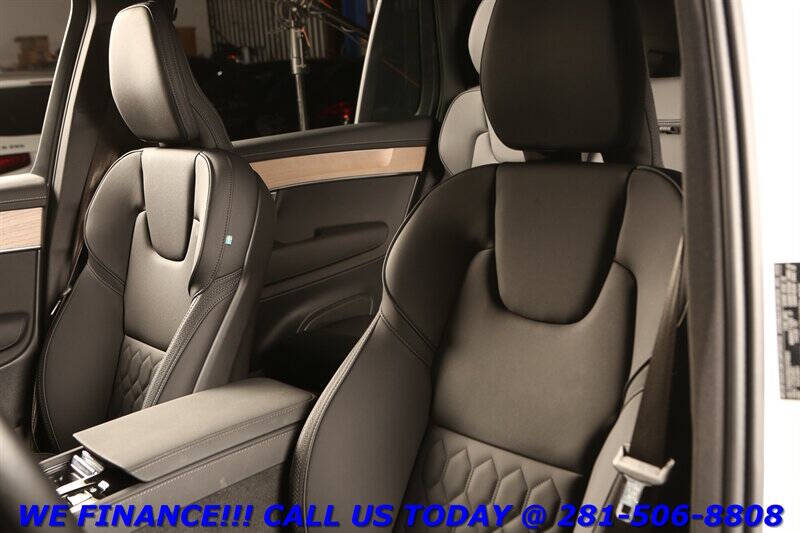 2025 Volvo XC90 B6 Plus Bright Theme 7P