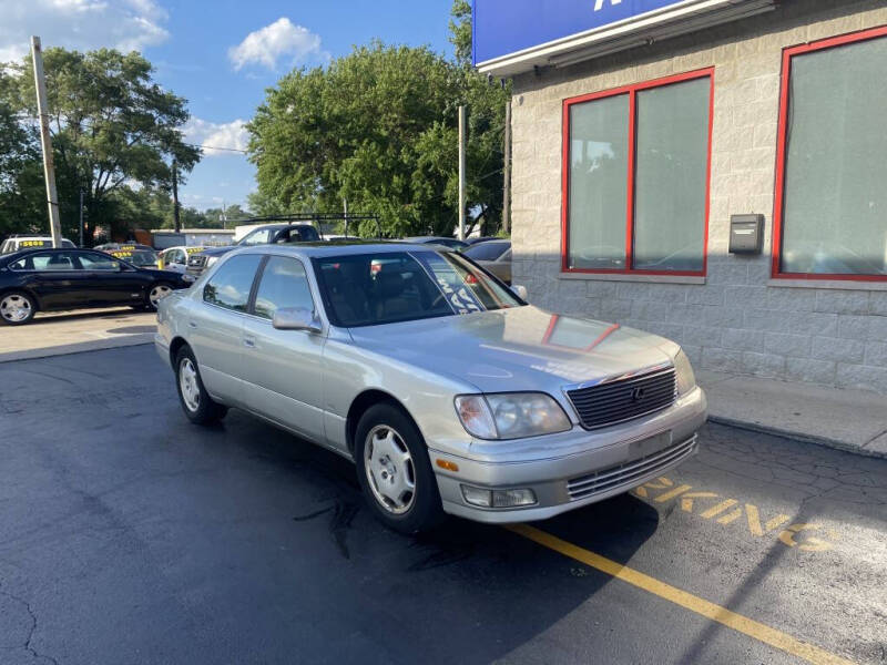 2000 Lexus LS 400
