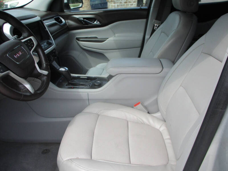 2017 GMC Acadia SLT-1