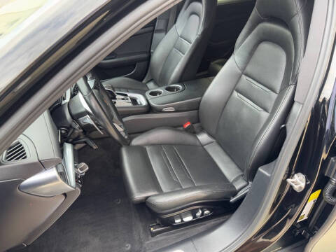 2020 Porsche Panamera 4