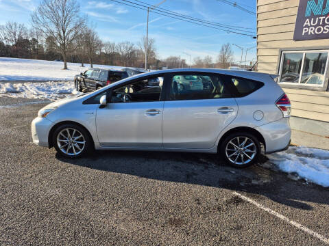 2015 Toyota Prius v Five