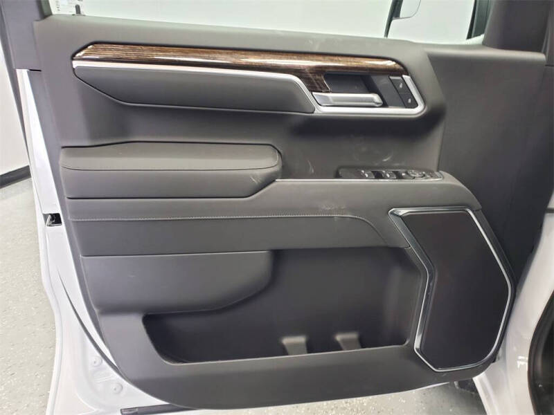 2026 GMC Sierra 1500 Elevation Standard