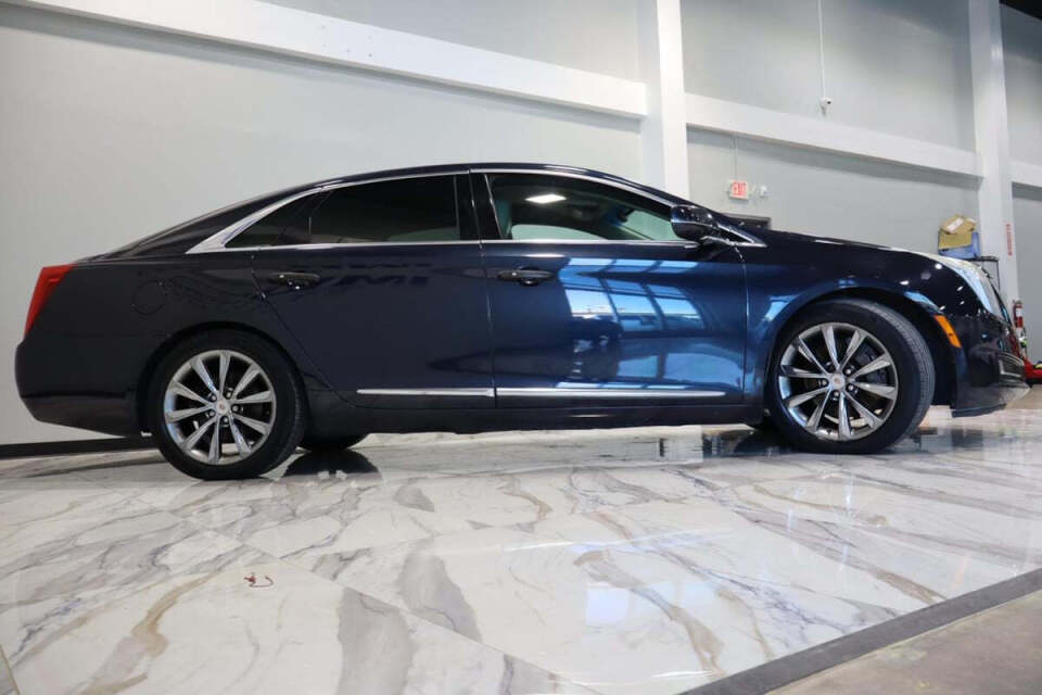 2013 Cadillac XTS for sale at IMD MOTORS, INC in Dallas, TX