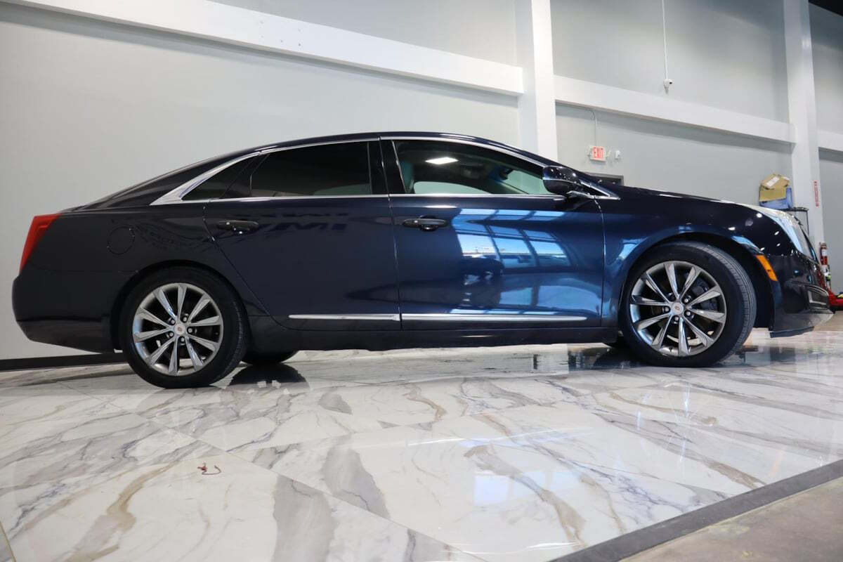 2013 Cadillac XTS for sale at IMD MOTORS, INC in Dallas, TX