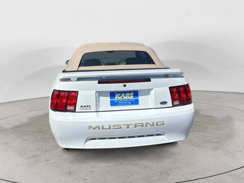 2003 Ford Mustang