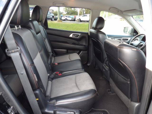 2019 Nissan Pathfinder SV