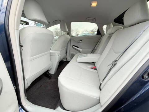 2014 Toyota Prius Five