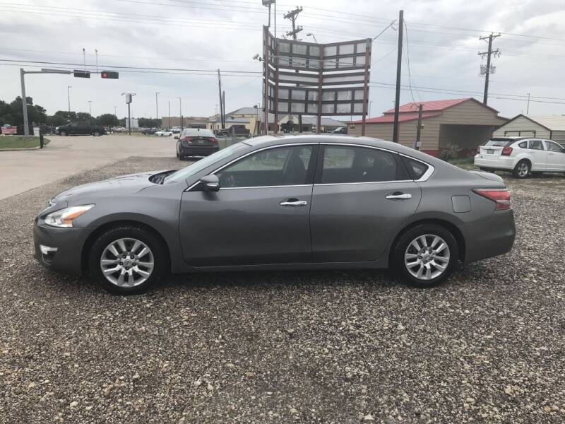 2015 Nissan Altima for sale at L & L Sales in Mexia TX