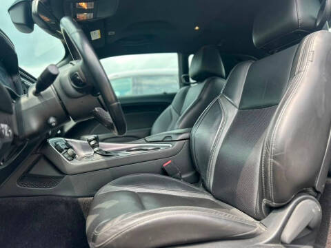 2018 Dodge Challenger SXT Plus