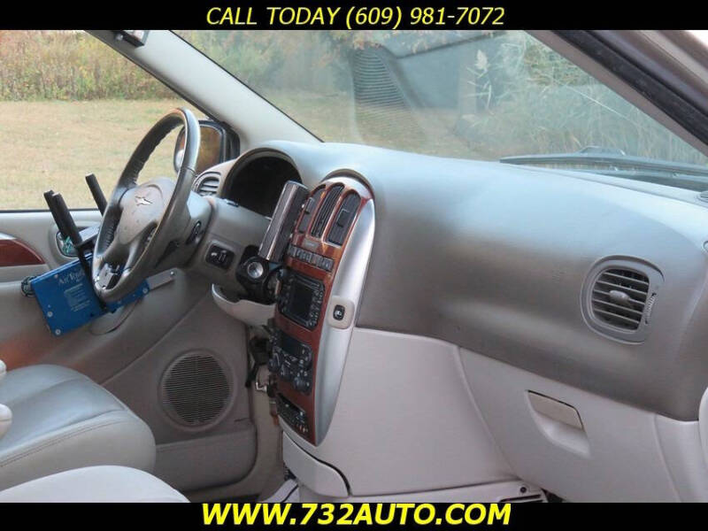 2006 Chrysler Town and Country Limited