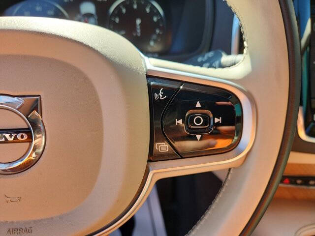 2020 Volvo XC90 T6 Inscription 6-Passenger