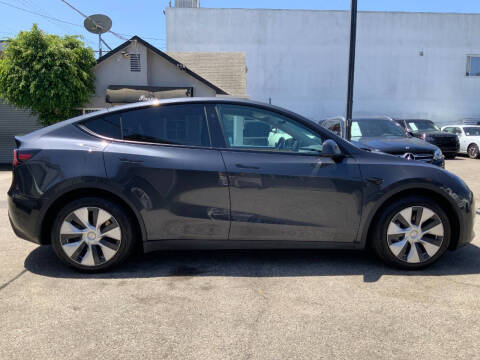 2024 Tesla Model Y Long Range