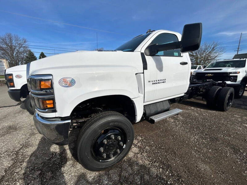 2024 Chevrolet Silverado 5500HD
