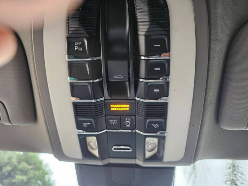 2011 Porsche Panamera