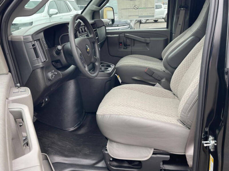 2026 Chevrolet Express 2500