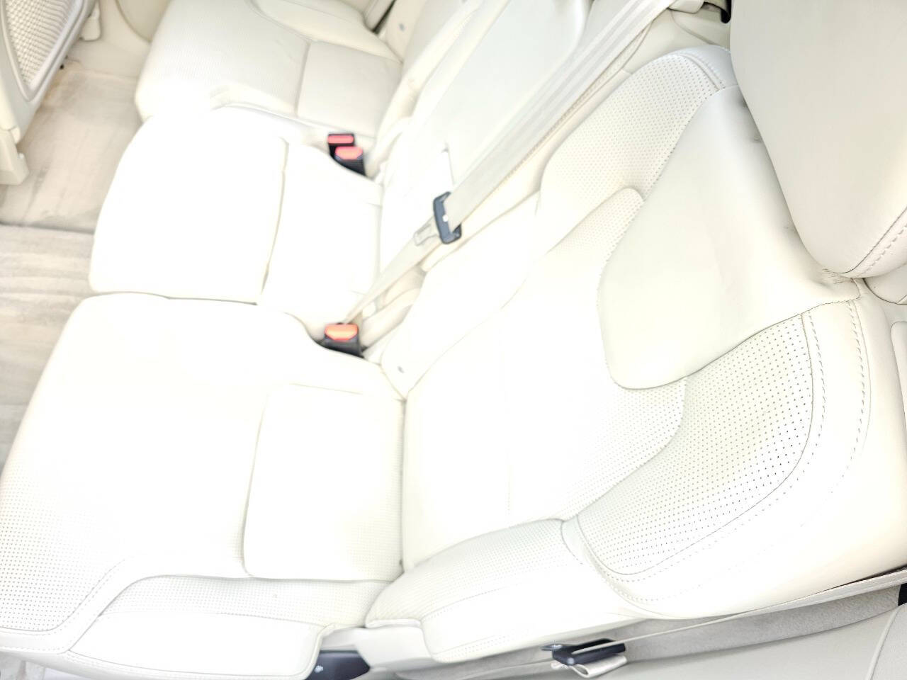 2016 Volvo XC90 47