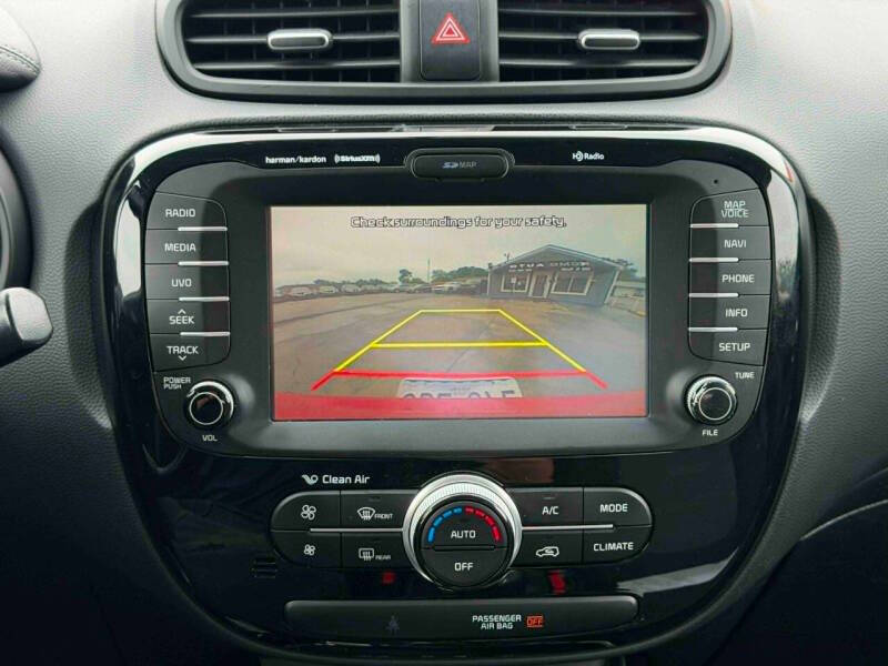 2017 Kia Soul +