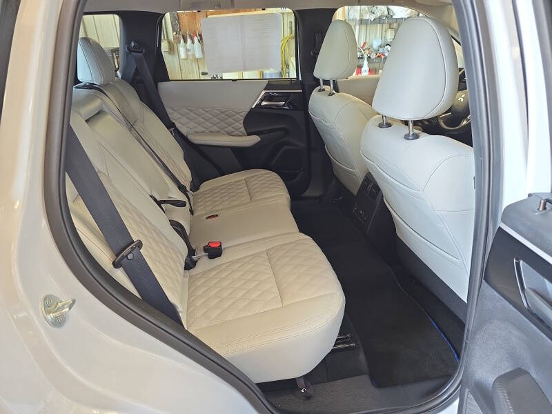 2024 Mitsubishi Outlander PHEV SEL