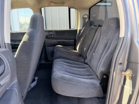 2004 Dodge Dakota SLT