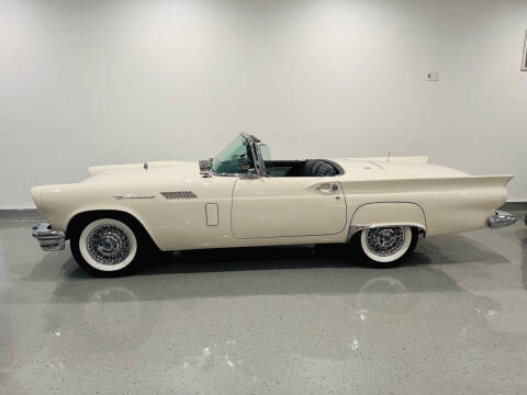 1957 Ford Thunderbird