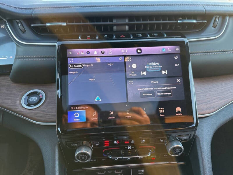 2022 Jeep Grand Cherokee Summit