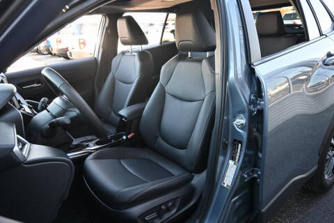 2024 Toyota Corolla Cross XLE