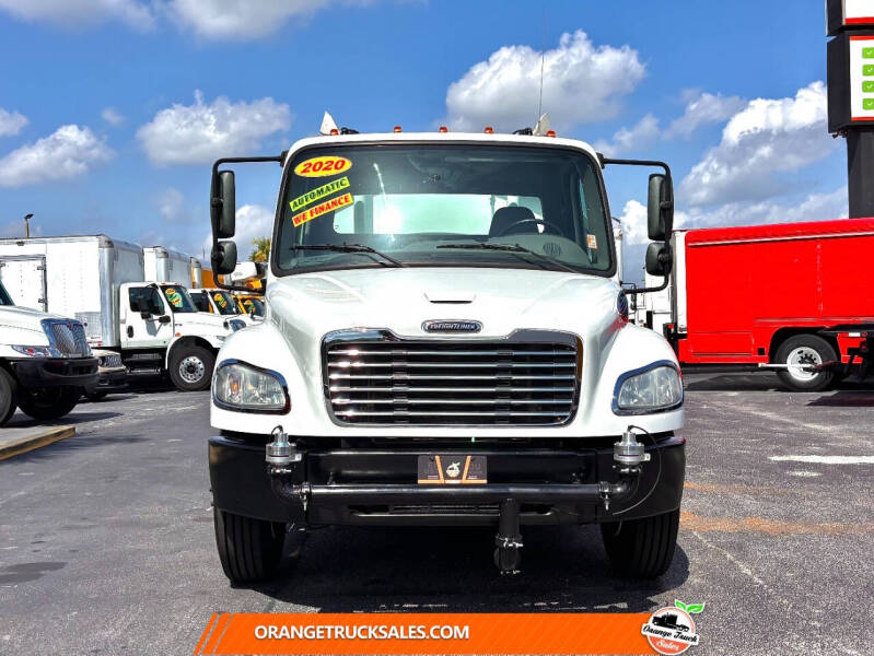 2020 Freightliner M2 106