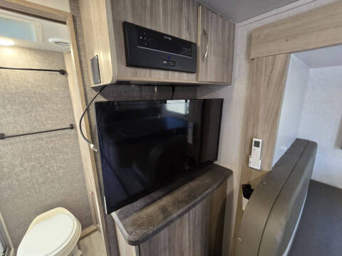 2022 Winnebago MINNIE MICRO