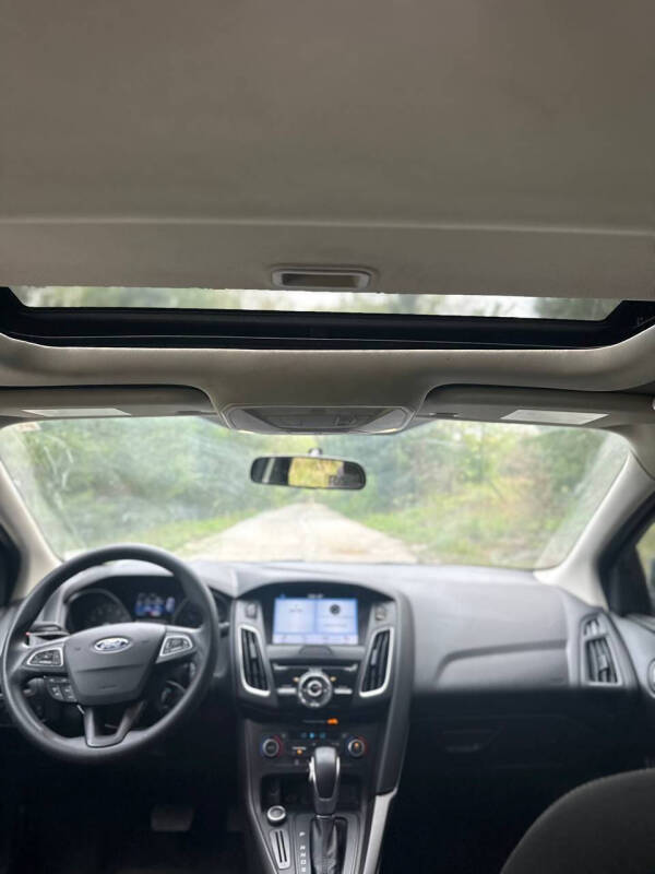 2017 Ford Focus SEL